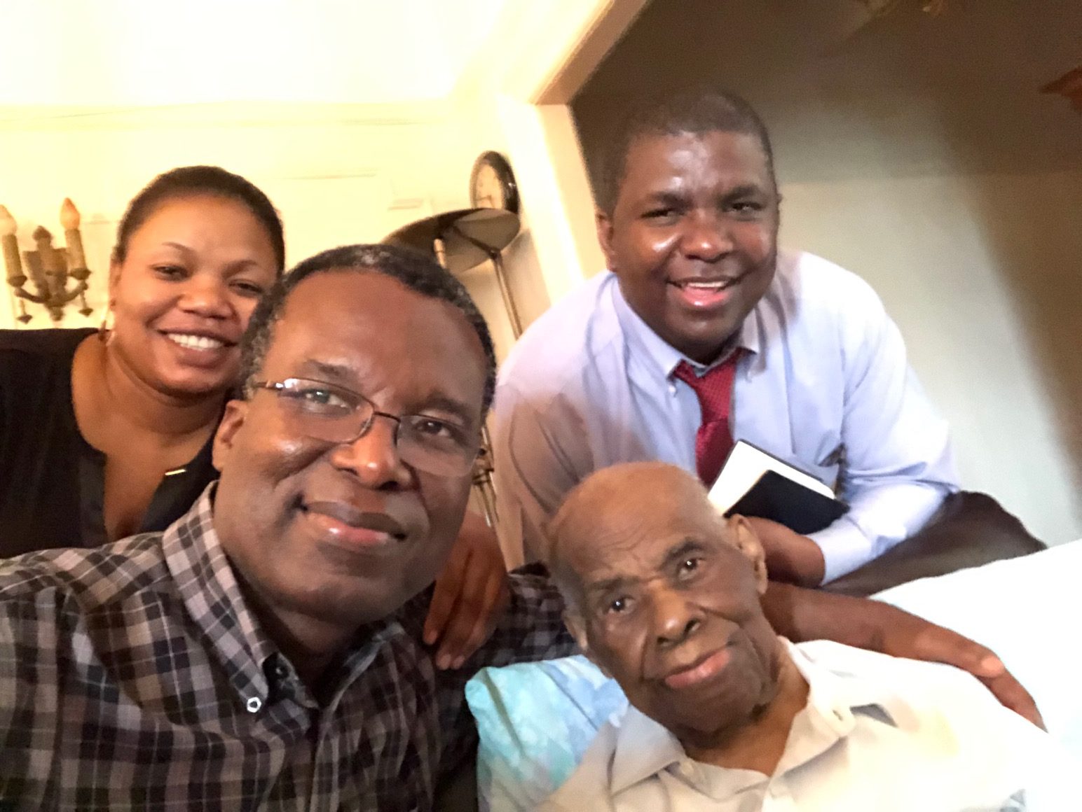 Competence 1 – Spread a worldview perspective